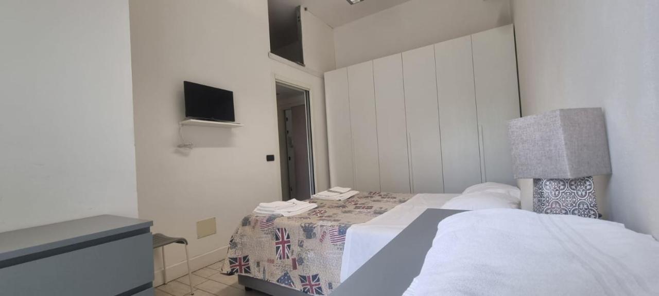 Casa Adriana Apartment Piacenza Exterior photo